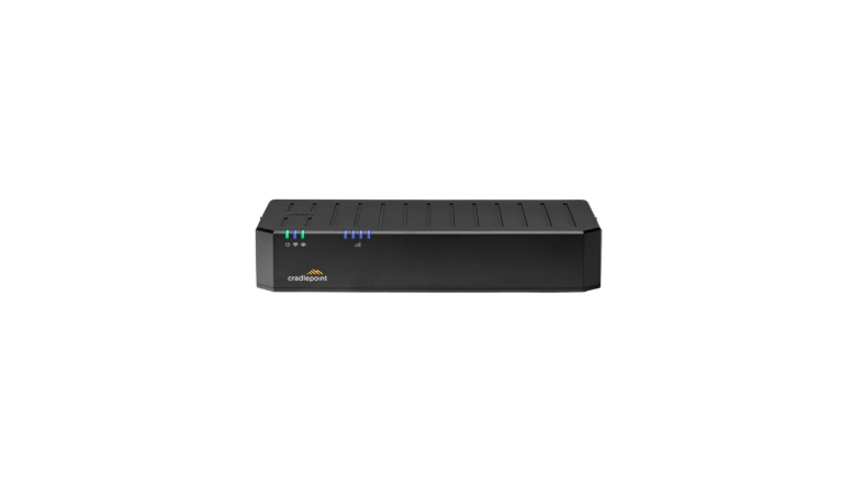 Cradlepoint E100 5G + Netcloud 3 Lata Global