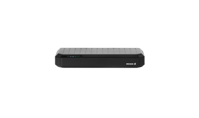 Cradlepoint E400 5G + Netcloud 1 Rok Global